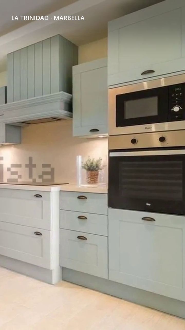 Kitchen, vertical